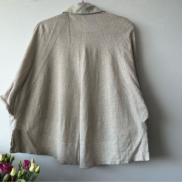 Tonet Relaxed Linen Button-Up A-silhouette Blouse - Picture 7 of 12